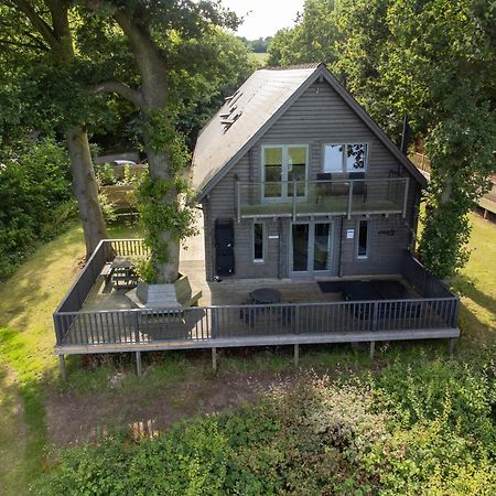 iLodge Ultra Louth  Esterno foto
