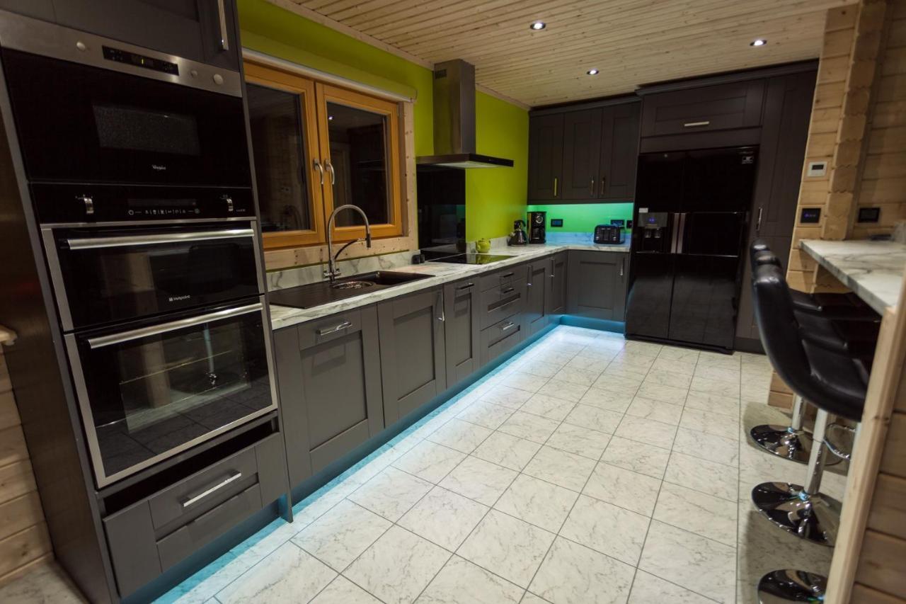 iLodge Ultra Louth  Esterno foto